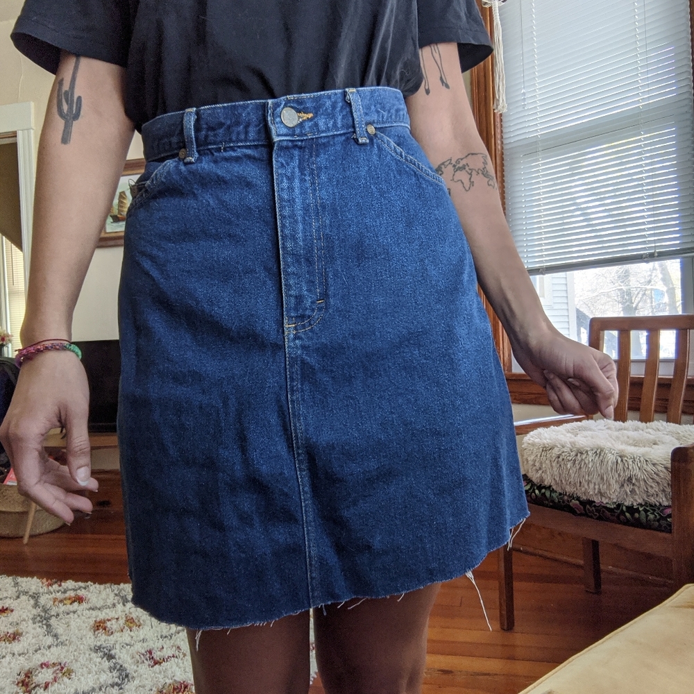Vintage Lee's Denim Skirt FIRM - Picture 2 of 5